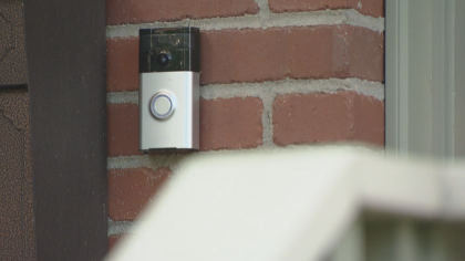 ring home invasion 10pkg transfer frame 888 2 Ring Doorbells Catch Woman Trying To Break Into Homes