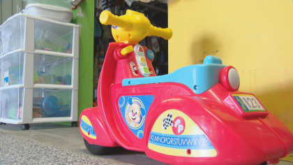 foster care closet 10pkg frame 1229 Big Hearts Closet Helps Foster Families