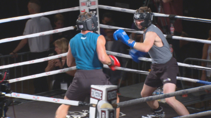 fighting cancer 10pkg frame 436 Group Takes Cancer Fight To The Ring Literally