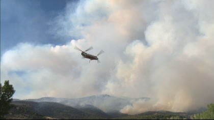 lake christine fire 10pkg transfer frame 0 Everybody Has To Be Proactive: Residents Watch Lake Christine Fire Grow