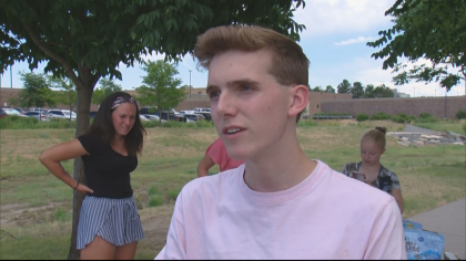 Students Help Families Outside ICE Facility