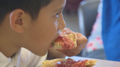 students cook 10pkg frame 301 Students Learn To Cook, Grow Food Used In Recipes