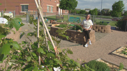 students cook 10pkg frame 1057 Students Learn To Cook, Grow Food Used In Recipes