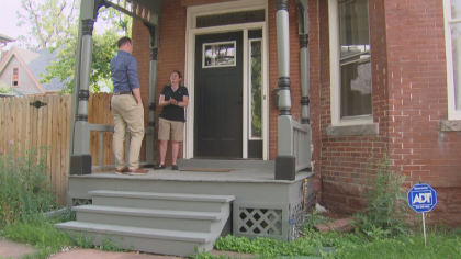 truck hits yard 10pkg transfer frame 390 Nobody Left A Card: Truck Hits Homeowners Wall Twice Without Notice