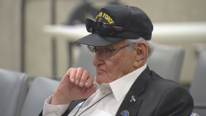 va town hall rg 01 title09406 concatenated 191157 frame 45648 VA Panel Tries To Reassure Veterans Of New Hospitals Future