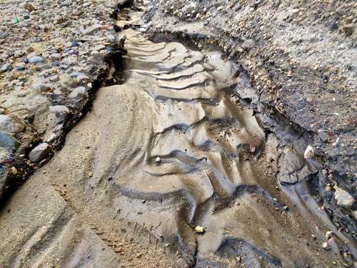 Bitcoin Miners Halt Operations as Rainstorm Triggers Mudslides in China