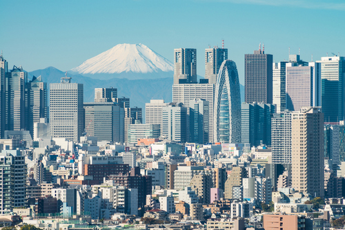 Coincheck Wins, Crypto Exchange, License 12 Months After Major Hack