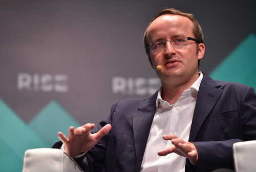 Crypto.com Grows Offerings With New Exchange and Fundraising Platform