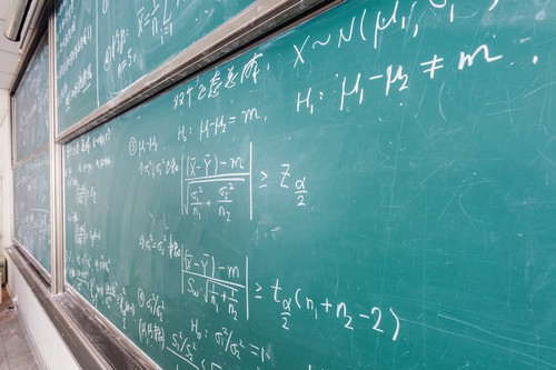 Economists Explore Bitcoin’s ‘Equilibrium Price’ in New Paper