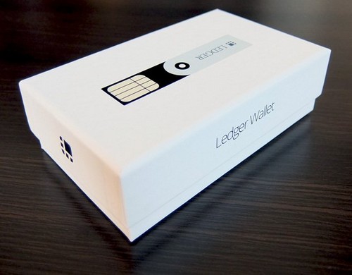 Hardware Wallet Integrates with Decentralized Exchange