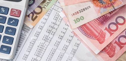 Central Bank of China Pumps 300 Billion Yuan Into Financial System, Cuts Loan Rates