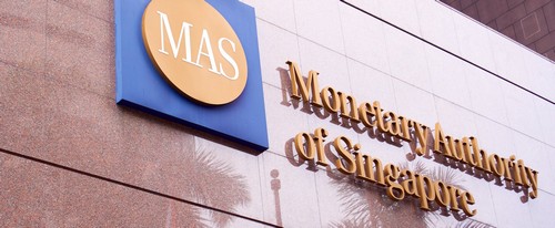 Singapore Central Bank Eyes Blockchain Potential in Cross-Border Remittance