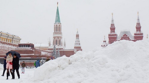 Some Russians Are Loving This Blizzard of the Century