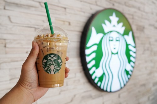 Starbucks Chairman Is Hot on Blockchain, Cold on Bitcoin
