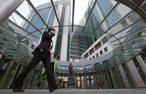 This Russian Doomsayer Doesn’t Believe in Banks, But He Runs One