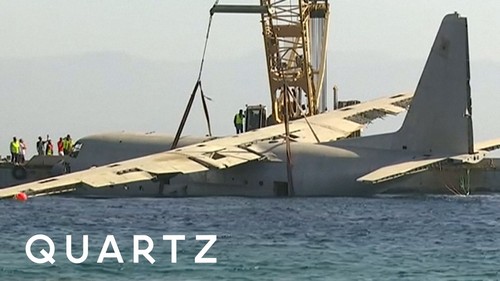 Turning a huge military plane into an underwater reef